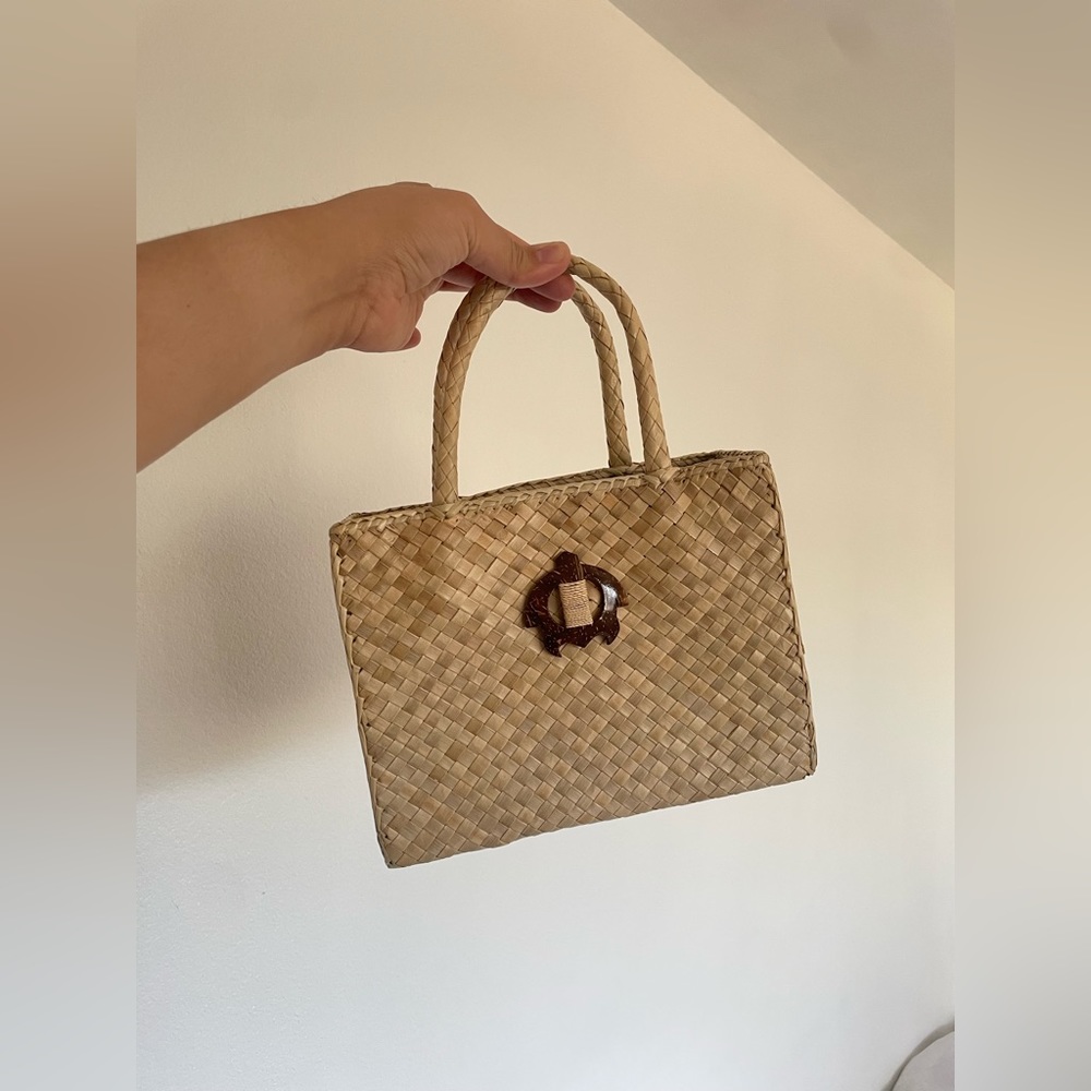 Hand made real straw lauhala bag.